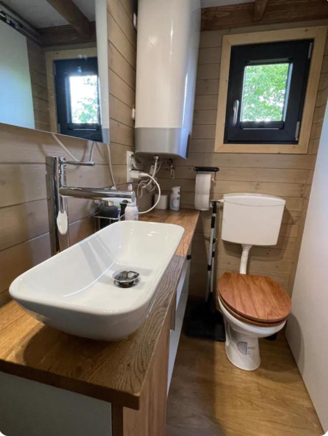 La Tiny House De Nanou Pensionat Rochefort Eksteriør billede